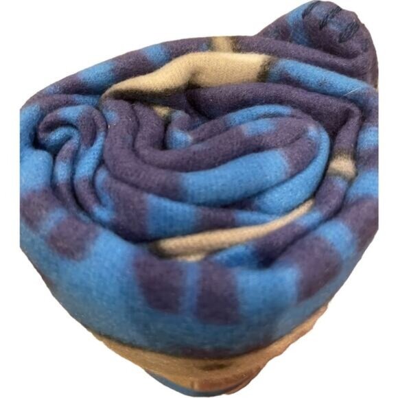 Comfort Bay Fleece Shark Throw Blanket 50" X 60" 100% Polyester Soft & Cozy Blue - Picture 4 of 4